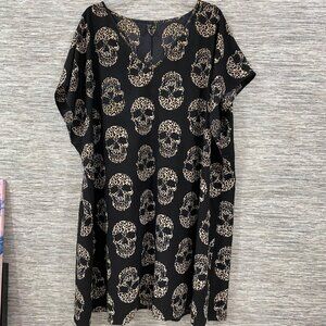 Emery Rose Black V-Neck midi Loose-Fit Dress With Leopard Skull Print Size 4XL